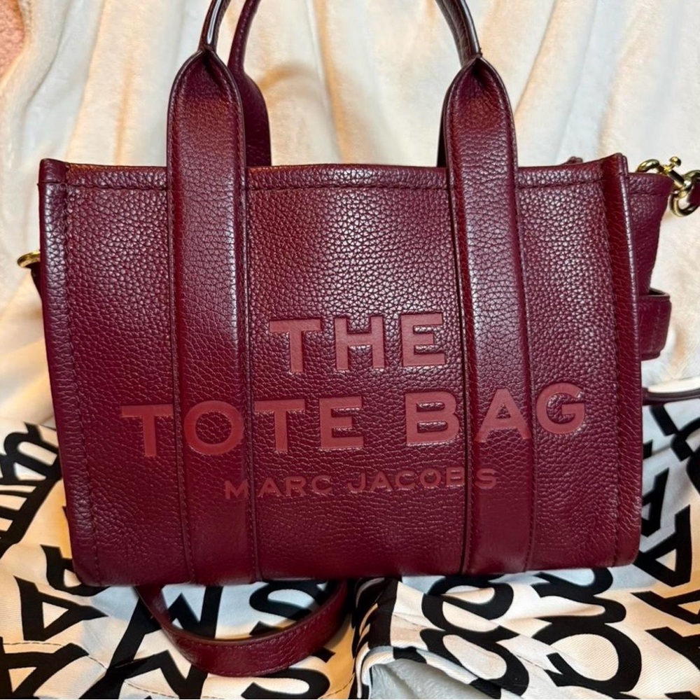 Marc Jacobs Small Tote Bag Cherry Red